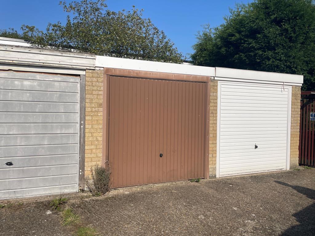 Lot: 138 - LOCK-UP GARAGE - Lock up garage with up and over door.